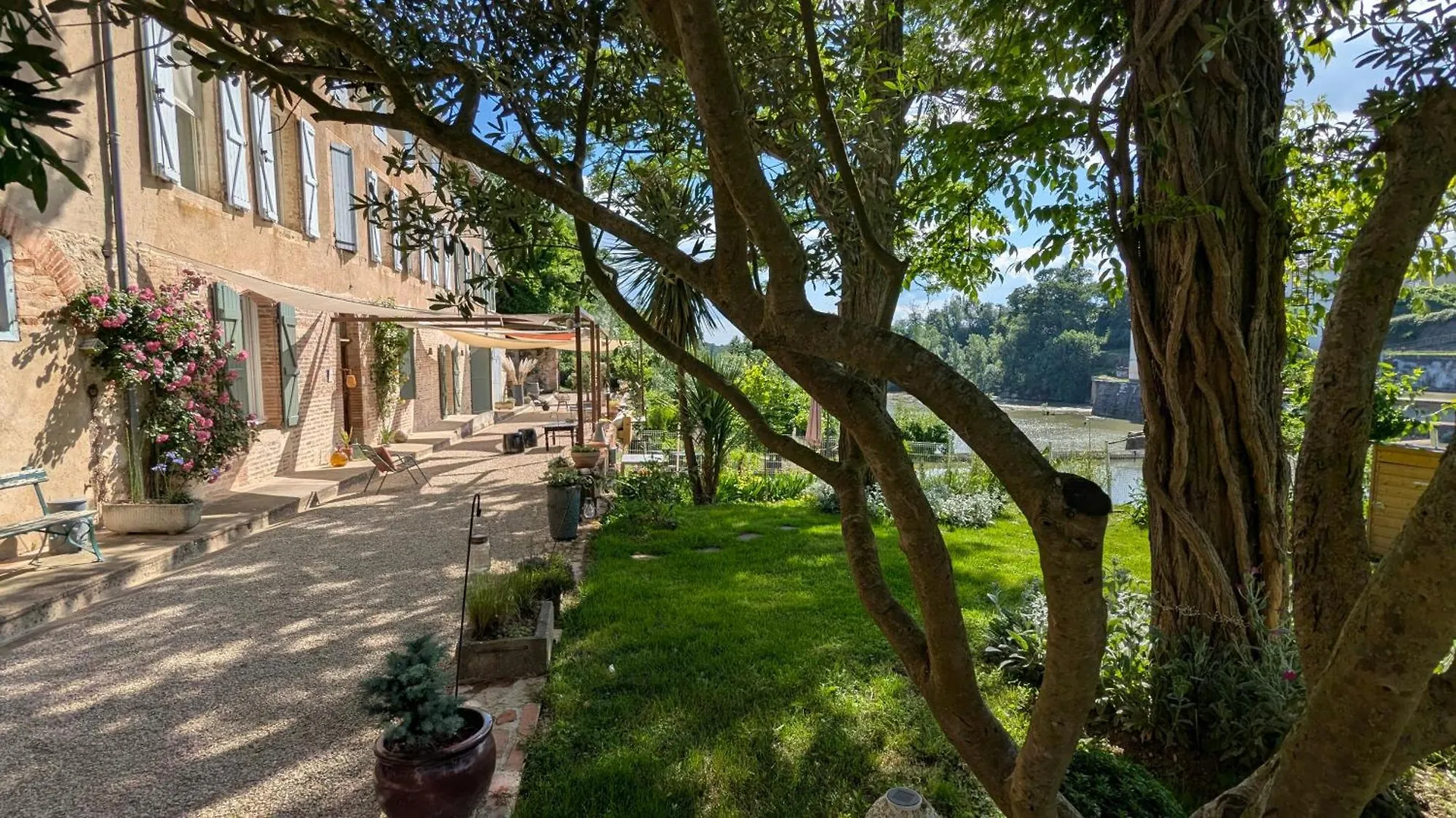 O Berges De Brens Bed & Breakfast